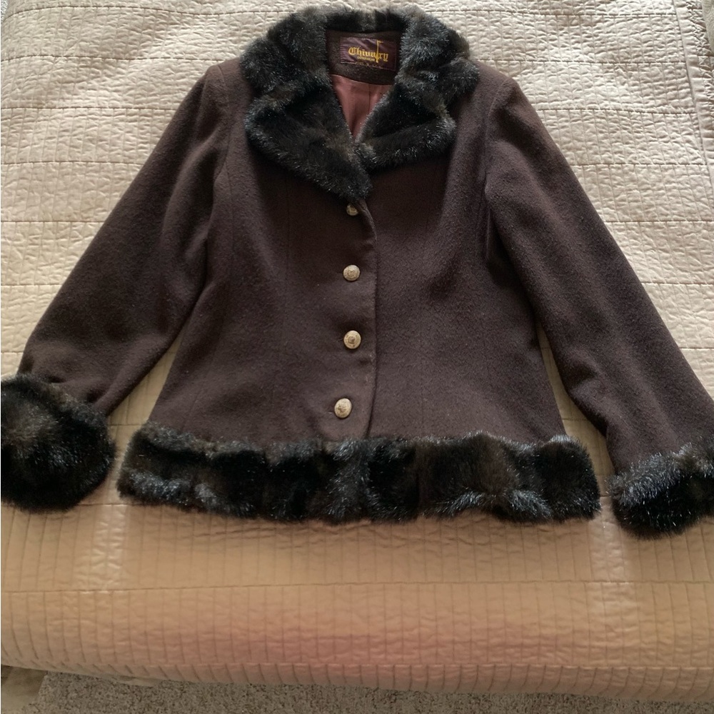Chivalry woman’s faux fur wool coat